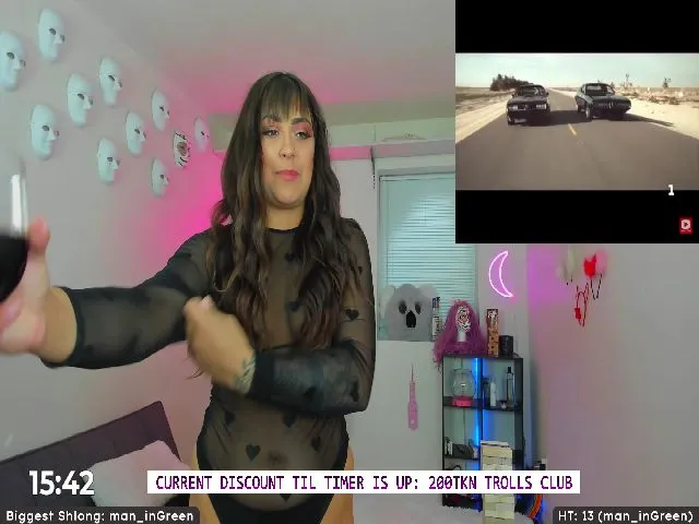 Live sex webcam photo for Glitt3rSlut #252308499