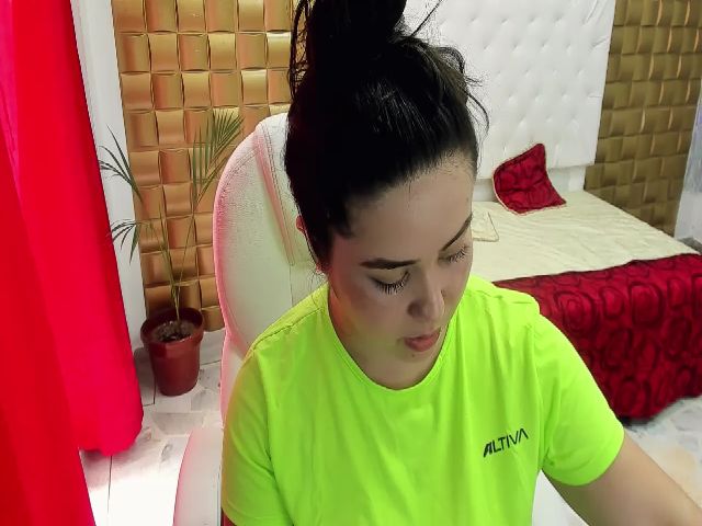 Live sex webcam photo for Ainohacarter #265028082