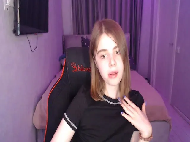 Live sex webcam photo for TriplePrinces #264421697