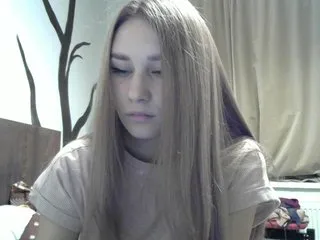 Live sex webcam photo for Lisenaok #240823288