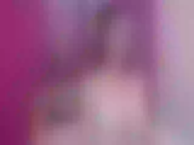 Live sex webcam photo for BustyxxHelen #255848961