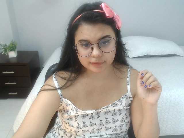 Live sex webcam photo for esmeralda-t #241365180