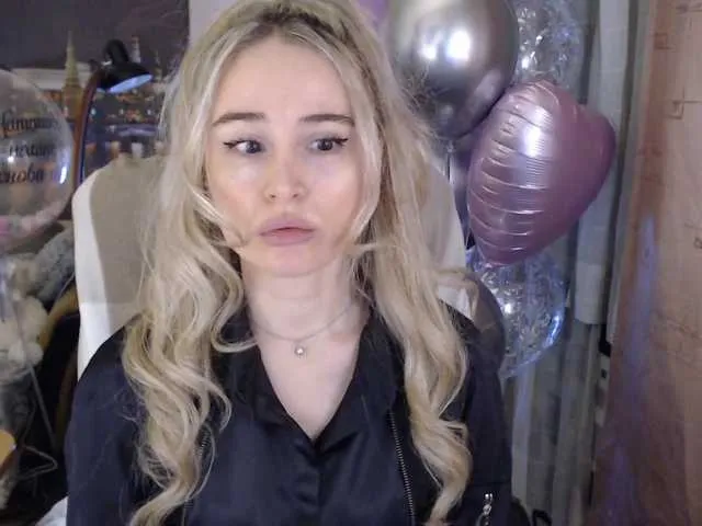 Live sex webcam photo for xyliganka777 #240994617