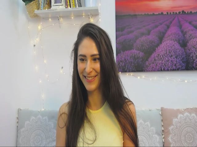 Live sex webcam photo for MaraW #253110475