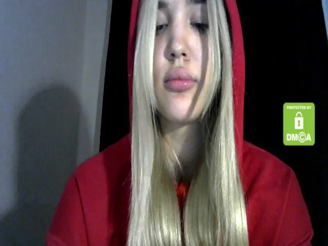 Live sex webcam photo for MyyDream #259443041