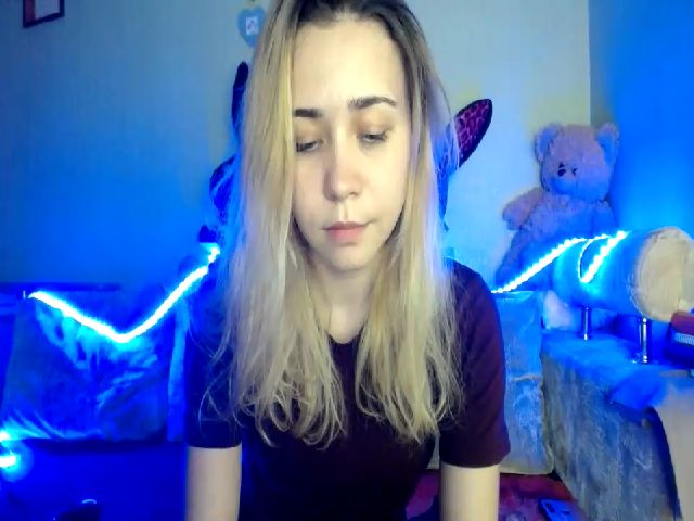 Live sex webcam photo for WendyMey #260251191