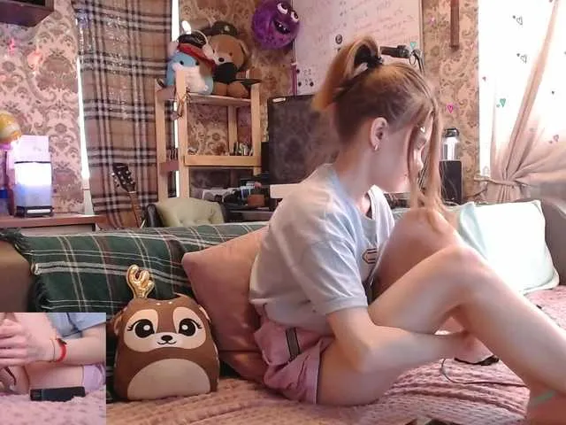 Live sex webcam photo for LopnLous #241300343