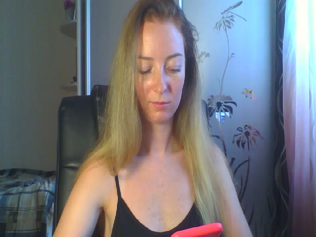 Live sex webcam photo for Milana_Candy #262035631