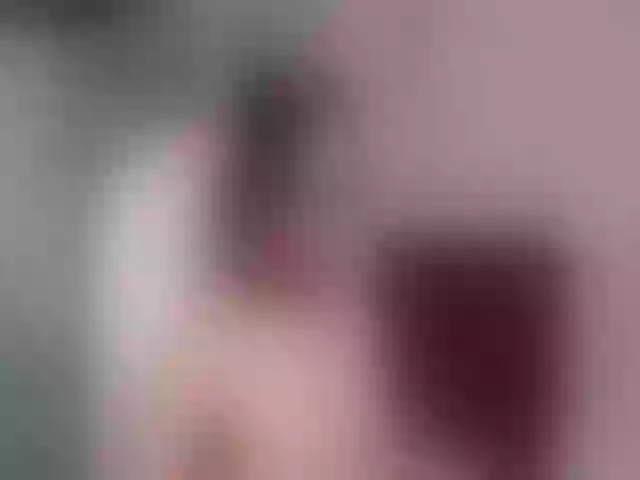 Live sex webcam photo for Sun_kissed1 #259905607