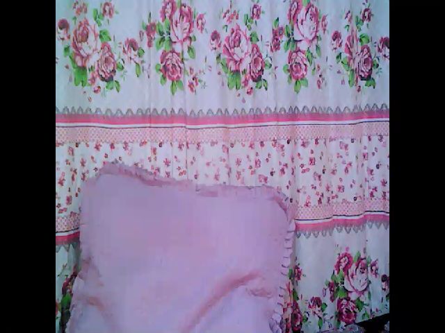 Live sex webcam photo for Indiantopaz69 #256873320