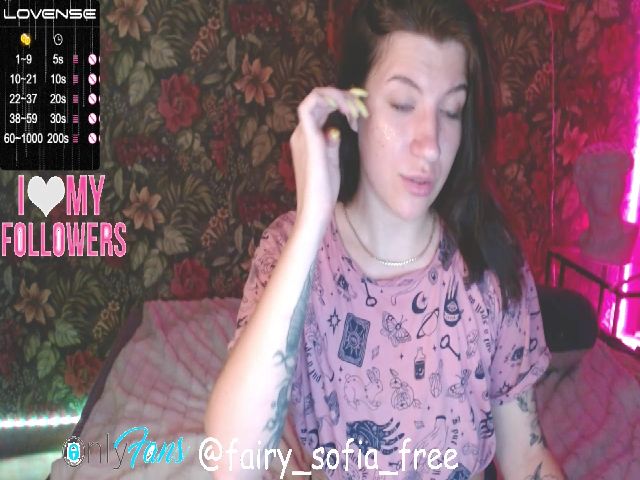 Live sex webcam photo for BloomBambi #263960805