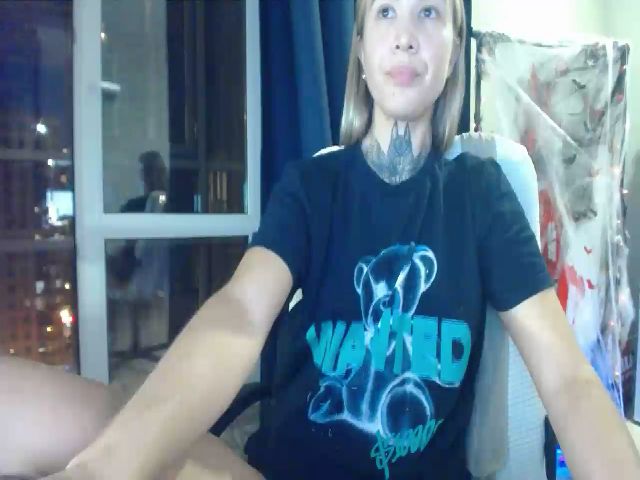 Live sex webcam photo for Angie_Wild #255445334