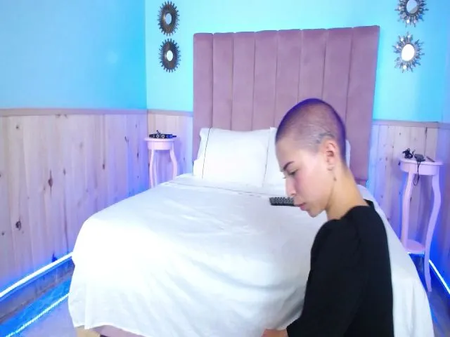 Live sex webcam photo for HardorDie #256375129