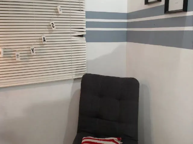 Live sex webcam photo for AbbyCollinss #260921632