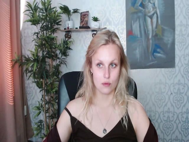 Live sex webcam photo for Dorina_xX #253431191