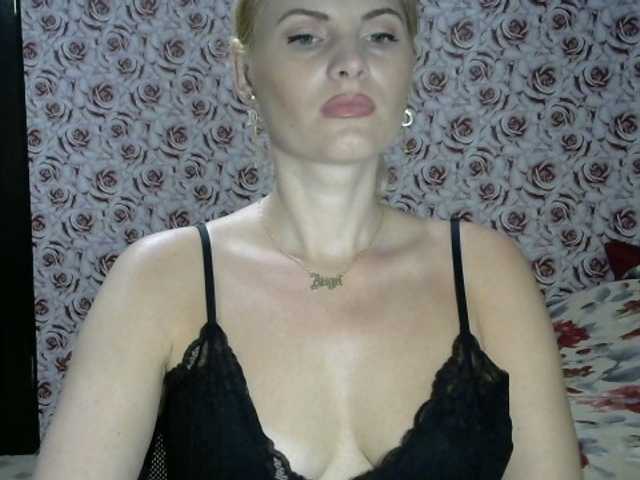 Live sex webcam photo for TastyXJam #247167390