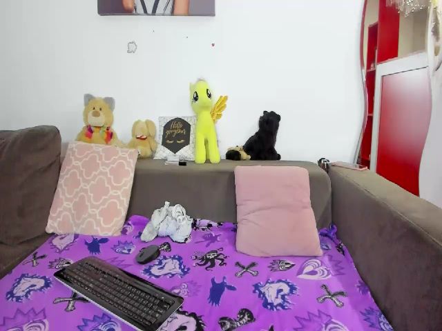 Live sex webcam photo for AletaOcean #256139313