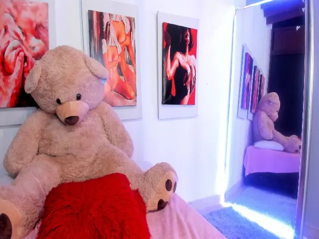 Live sex webcam photo for Annalisa_duff #253618187