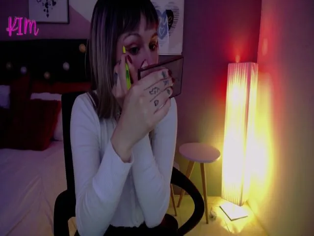 Live sex webcam photo for Kimjeniie #253778949