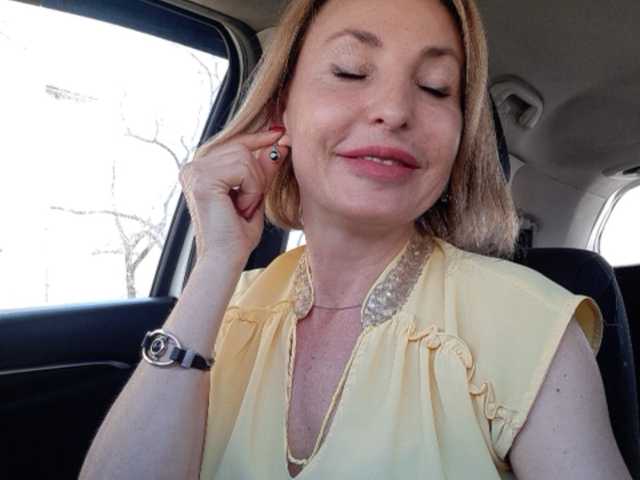 Live sex webcam photo for EditaMilf #241316371