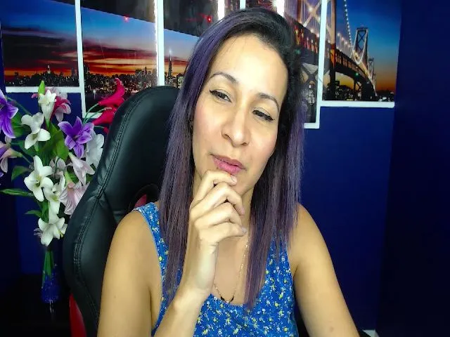 Live sex webcam photo for Infernalsexx #263912192