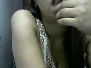 Live sex webcam photo for Khushi_19 #244703532