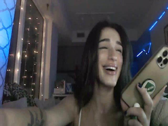 Live sex webcam photo for Itsivyblue #258459274