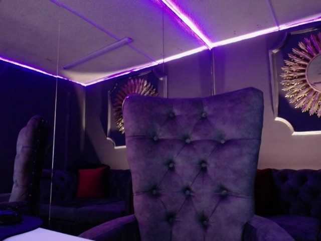 Live sex webcam photo for Cheerryll #287995558