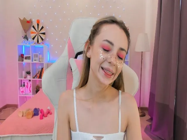 Live sex webcam photo for Karlee_Grey_ #252981946