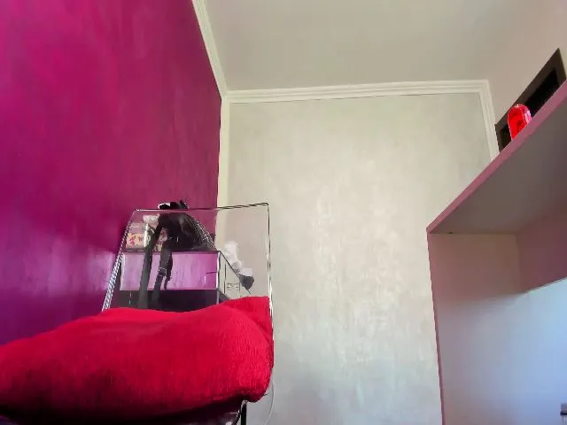 Live sex webcam photo for SonyaHailey #263590158