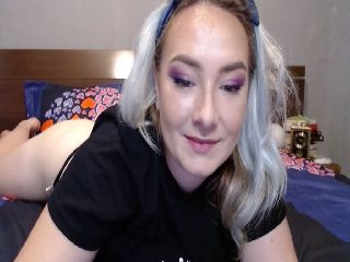 Live sex webcam photo for LongTongue_D #251866123