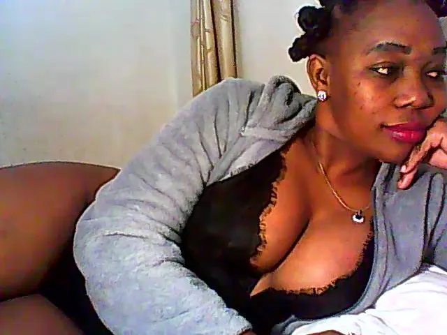 Live sex webcam photo for AfriPrincess #255330679