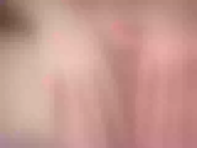 Live sex webcam photo for AmberLaRay #257908522