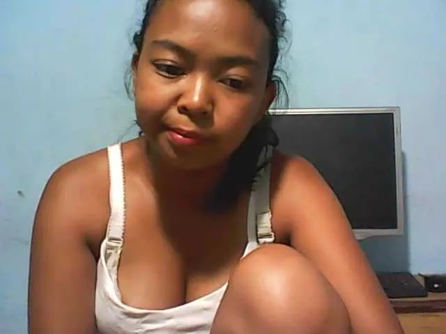 Live sex webcam photo for boobsmilky #240953947