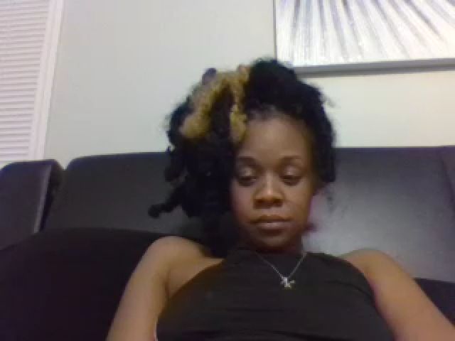 Live sex webcam photo for BeautifulKash #253991648