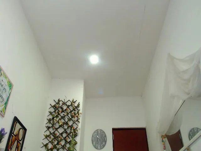 Live sex webcam photo for Lili_cutee #263748558