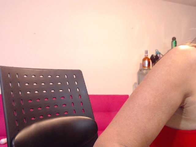 Live sex webcam photo for DirtyAnalx #241045849