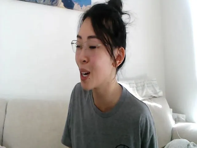 Live sex webcam photo for VyAwesome #252721714