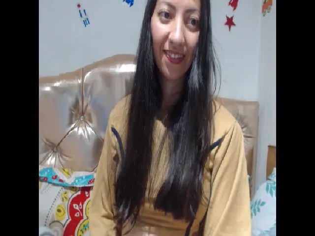 Live sex webcam photo for Kaymilf #253587541