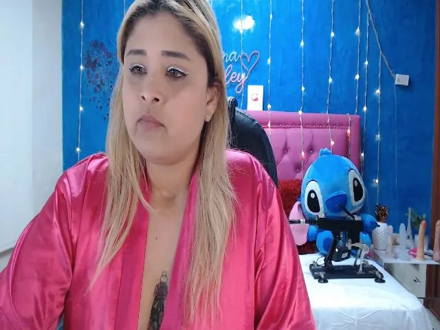 Live sex webcam photo for Ashley_Coner #261226737