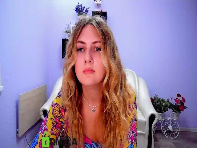 Live sex webcam photo for PrincesSnake #263561711