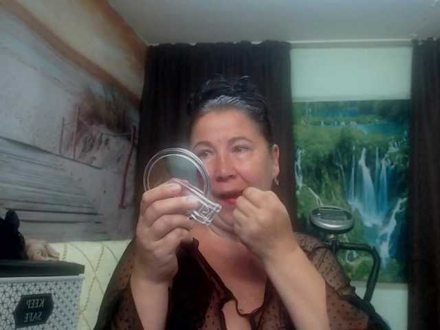 Live sex webcam photo for emmasquirt69 #248794639