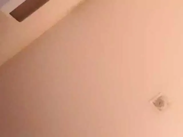 Live sex webcam photo for Kotiiik9 #240939339