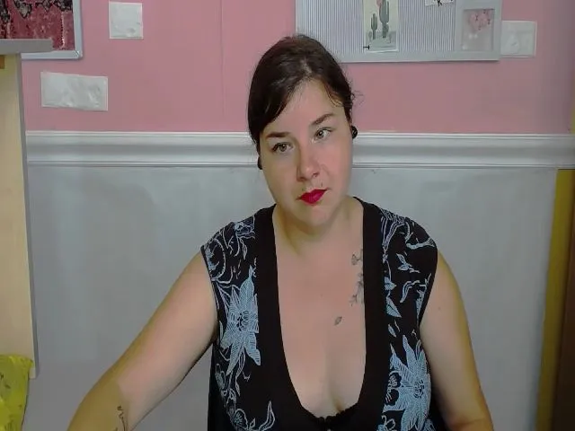 Live sex webcam photo for MonLais #265495136