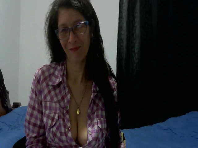 Live sex webcam photo for Latin__mature #259827709