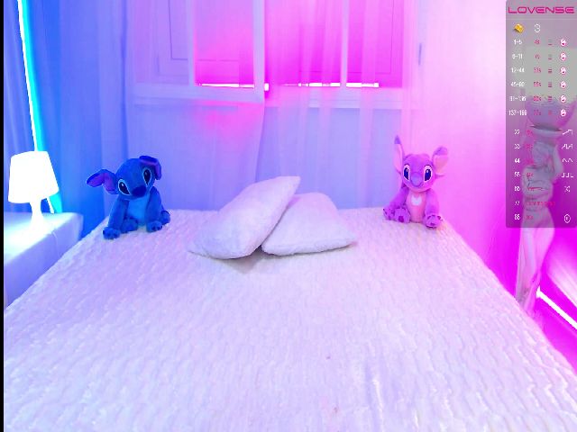 Live sex webcam photo for Jay__Kitten #262893346