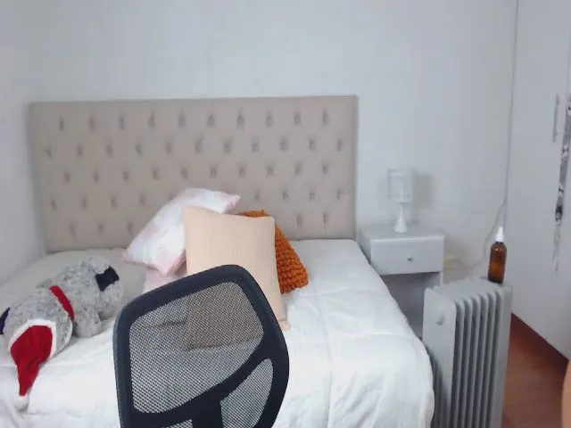 Live sex webcam photo for Ms_freya #256644022