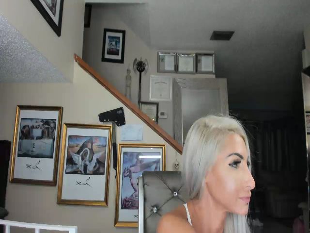 Live sex webcam photo for ADRIANA_FOX #252667264