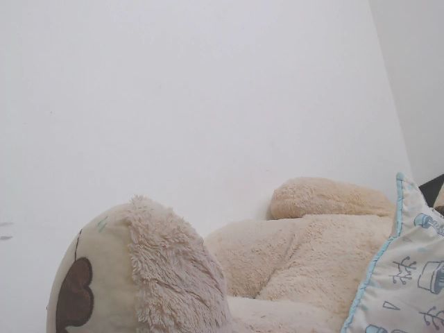 Live sex webcam photo for DIANA_STEVEN #260680341