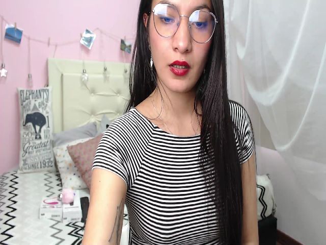 Live sex webcam photo for Pia_Smith_ #253876208